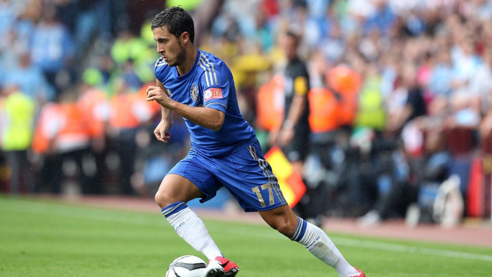 法甲赛场盛宴：炽热激情点燃全场，法甲热度