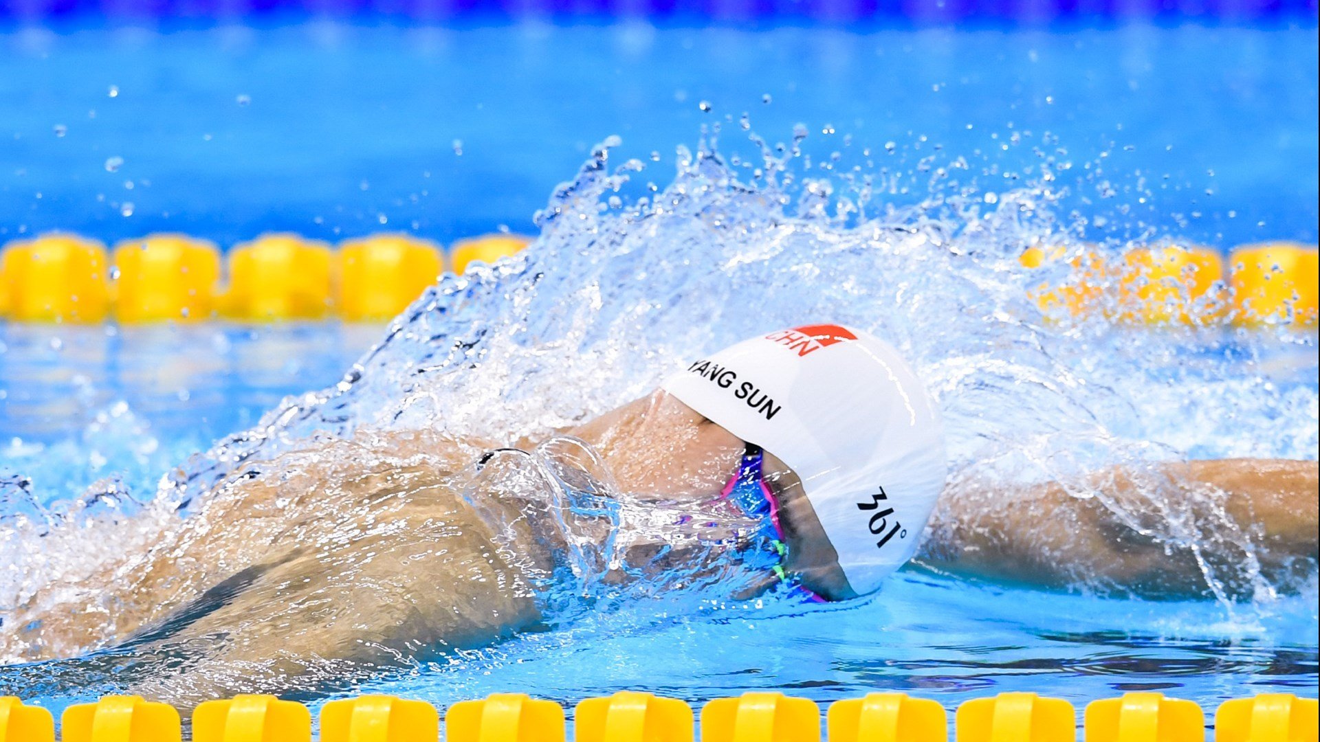 西甲盛况空前：那一脚定格历史，西甲全胜夺冠